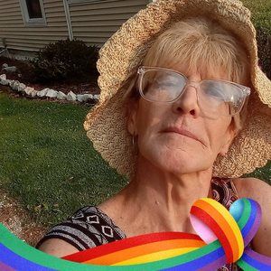 Meet your Posher, Tomi-ann